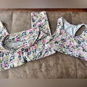 SENITA sports top and leggings